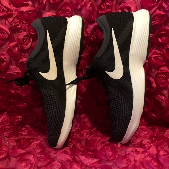 Nike Revolution 4 Women's Running Shoes - Picture 5 of 8